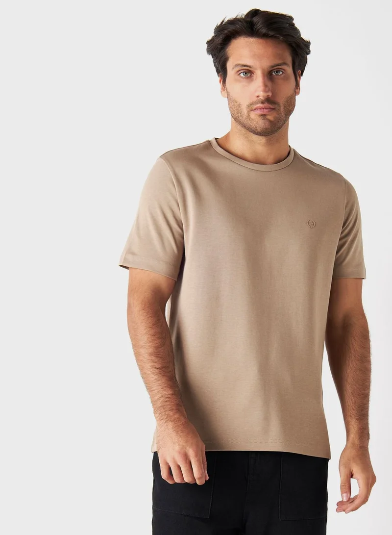 ايكونيك Essential Crew Neck T-Shirt
