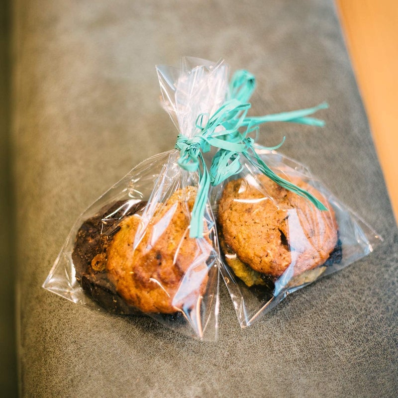 Morepack Cello Cellophane 4x6 Inches Cookie Bags 200 Pcs OPP Plastic Clear Treat Bags with 200 Twist Ties for Gift Wrapping,Packaging Candies,Dessert,Bakery,Chocolate,Party Favors - Image 5