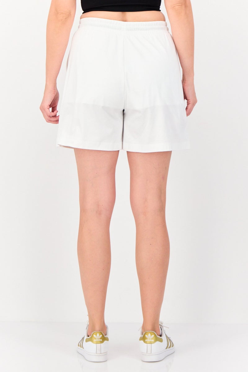 GIORDANO Women Sportswear Fit Drawstring Outdoor Shorts, White  - Image 3