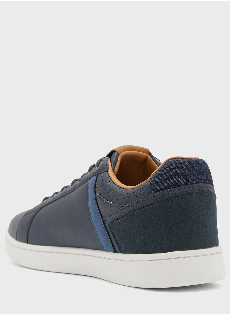 Wrangler Kit Low Top Sneakers