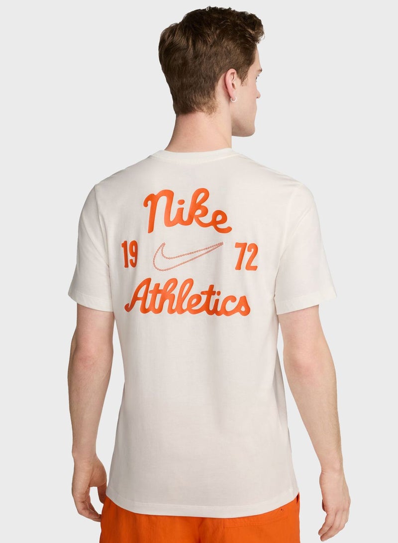 Nike Club Essential T-Shirt - Image 2