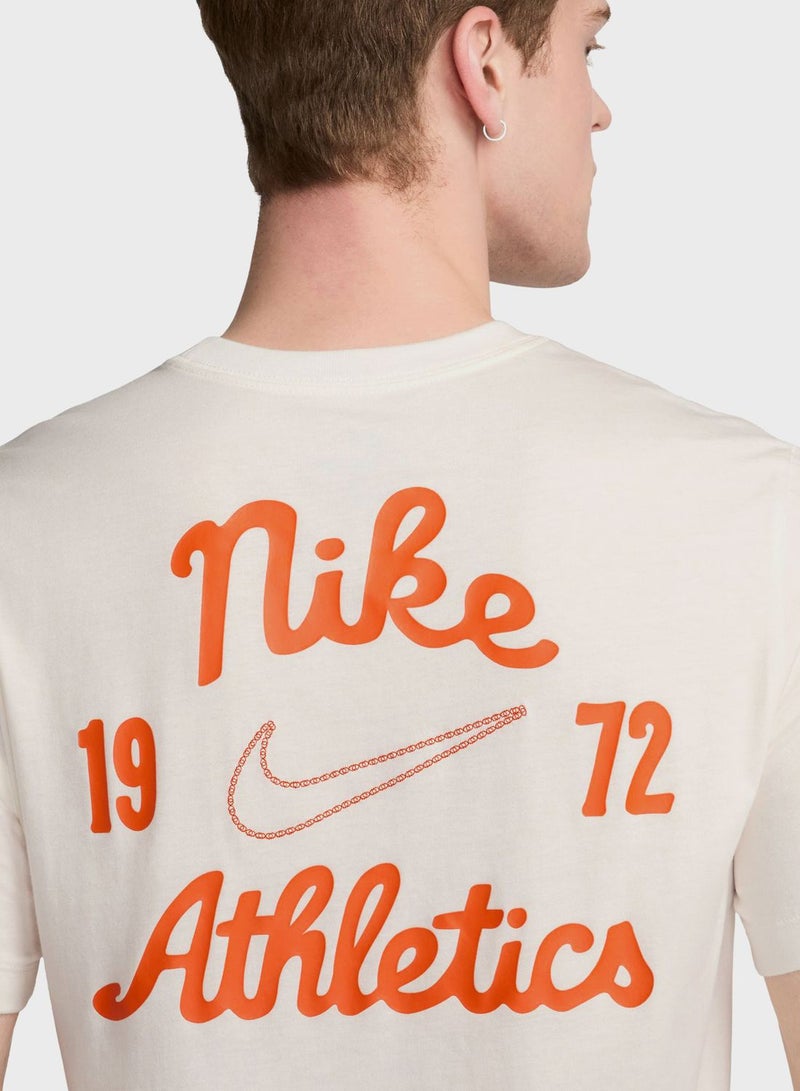 Nike Club Essential T-Shirt - Image 4