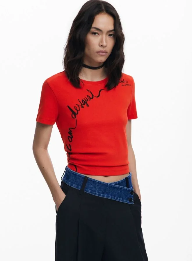 ديسيجوال تي شيرت مع عبارة مطرزة