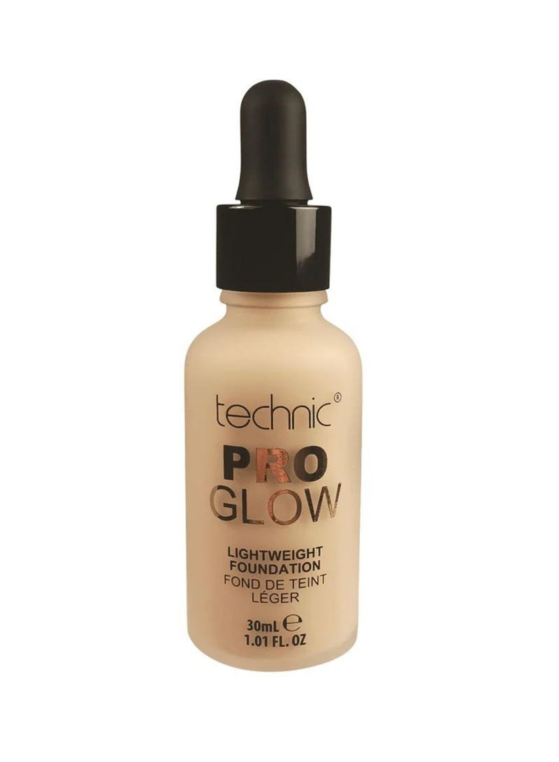 تكنيك كريم أساس برو جلو خفيف الوزن باللون العاجي