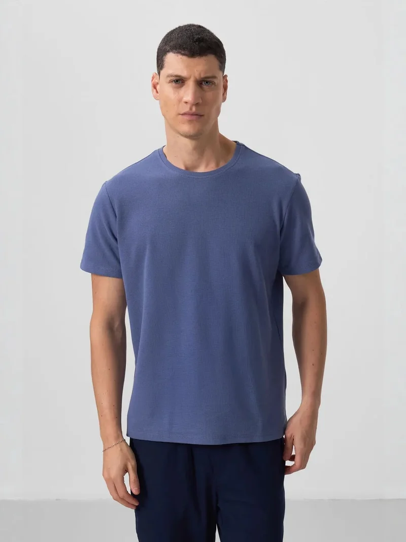 تومي لايف TOMMY Men's Regular Fit Crew Neck T-Shirt