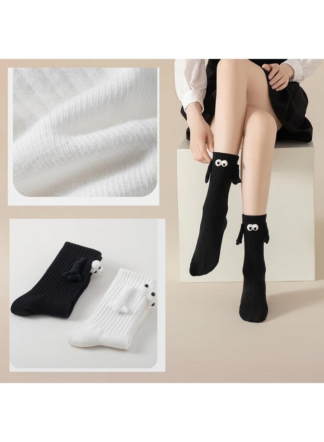 Smilelife جوارب مغناطيسية لحمل اليدين من سمايل لايف، زوجان - هدايا مرحة للنساء والرجال، والأزواج، والمراهقين، والأصدقاء (أسود وأبيض) - Image 2
