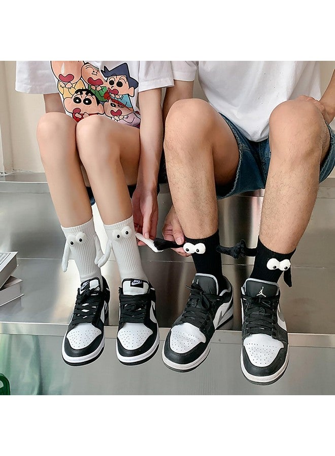 Smilelife جوارب مغناطيسية لحمل اليدين من سمايل لايف، زوجان - هدايا مرحة للنساء والرجال، والأزواج، والمراهقين، والأصدقاء (أسود وأبيض) - Image 3