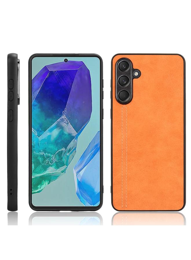 جراب خلفي لهاتف Samsung Galaxy M54 5G بنمط بقرة مطرز (أصفر)