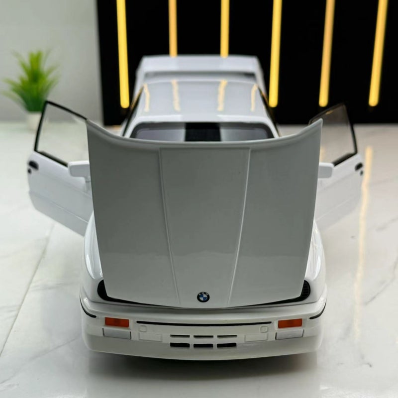 BMW BMW M3 alloy acousto-optic pull-back simulation car model/white foam box - Image 4