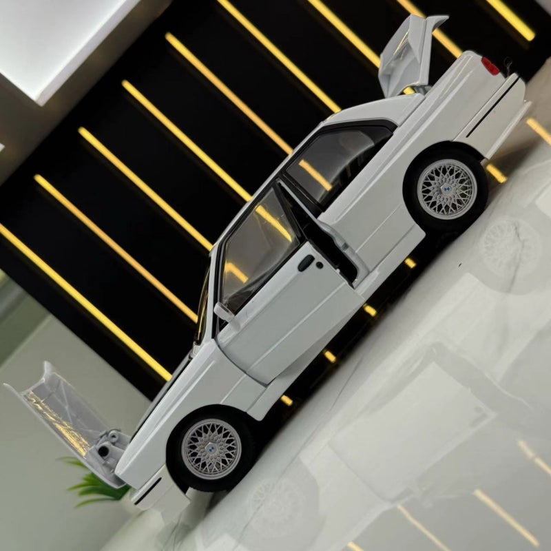 BMW BMW M3 alloy acousto-optic pull-back simulation car model/white foam box - Image 5