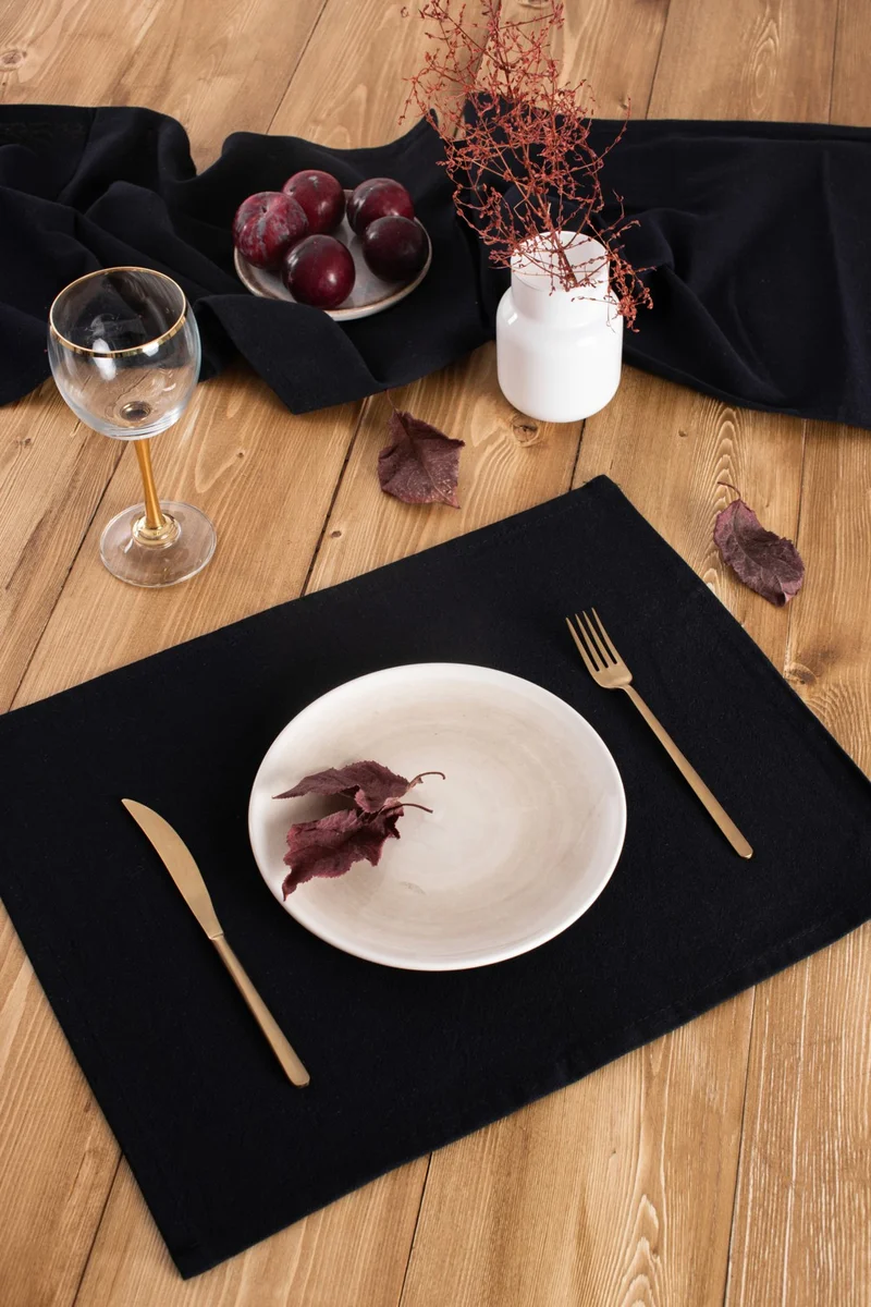 Wellstil Wellstil 6-Piece Premium Linen Black Placemat 35 x 45