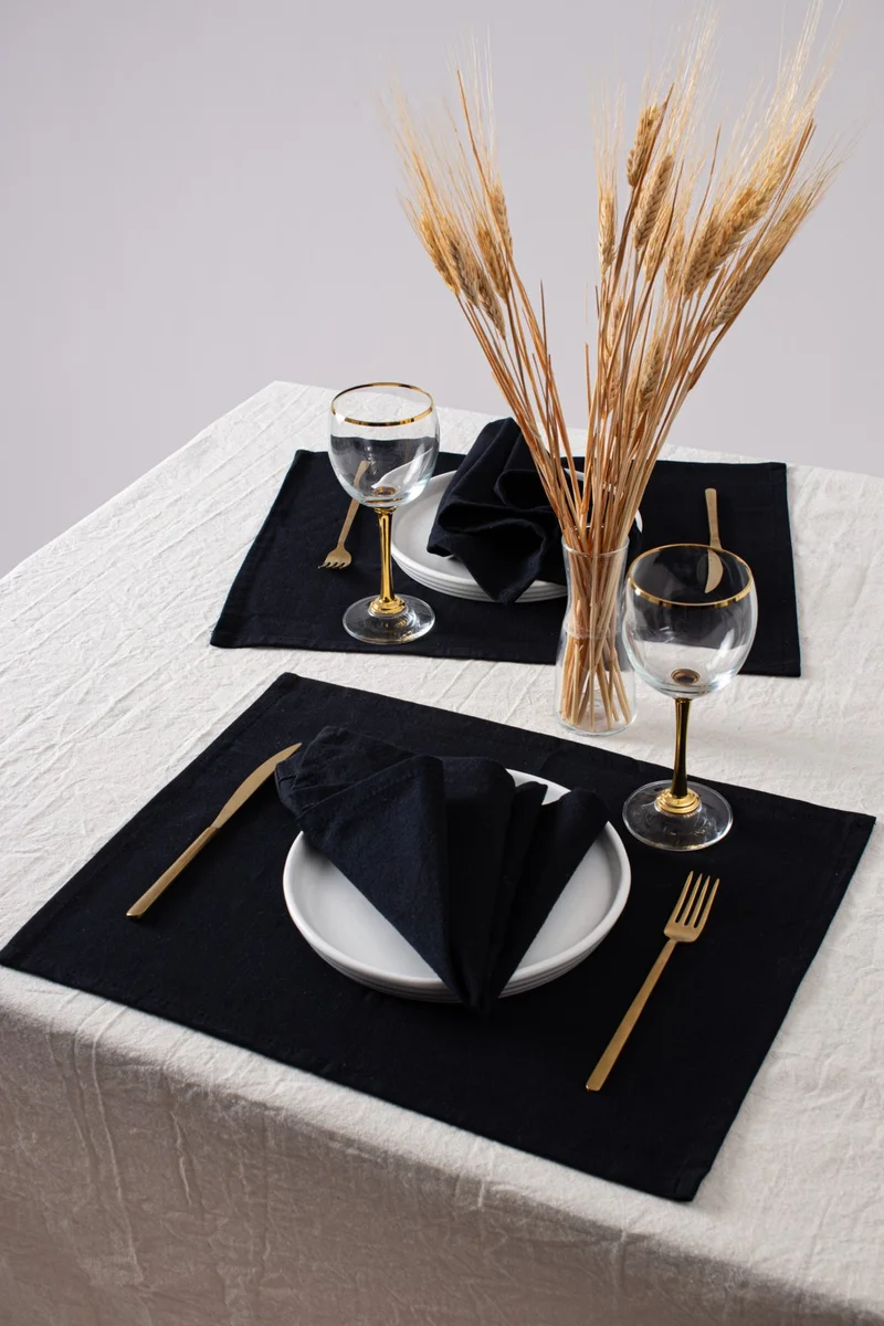 Wellstil Wellstil 6-Piece Premium Linen Black Placemat 35 x 45