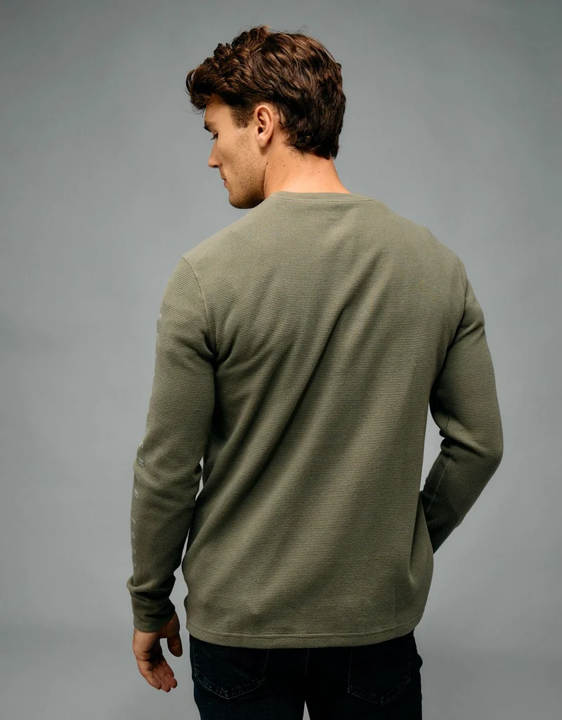 American Eagle AE Graphic Thermal Shirt