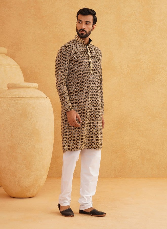 Sojanya Ethnic Motifs Embroidered Pure Cotton Kurta for Men - Image 4