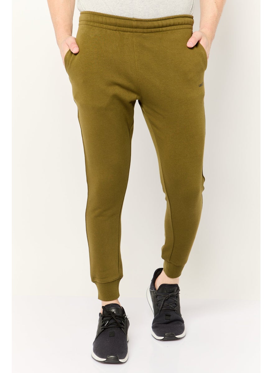 Levi's - Men Regular Fit Brand Logo Jogger Pants, Green - Image 1
