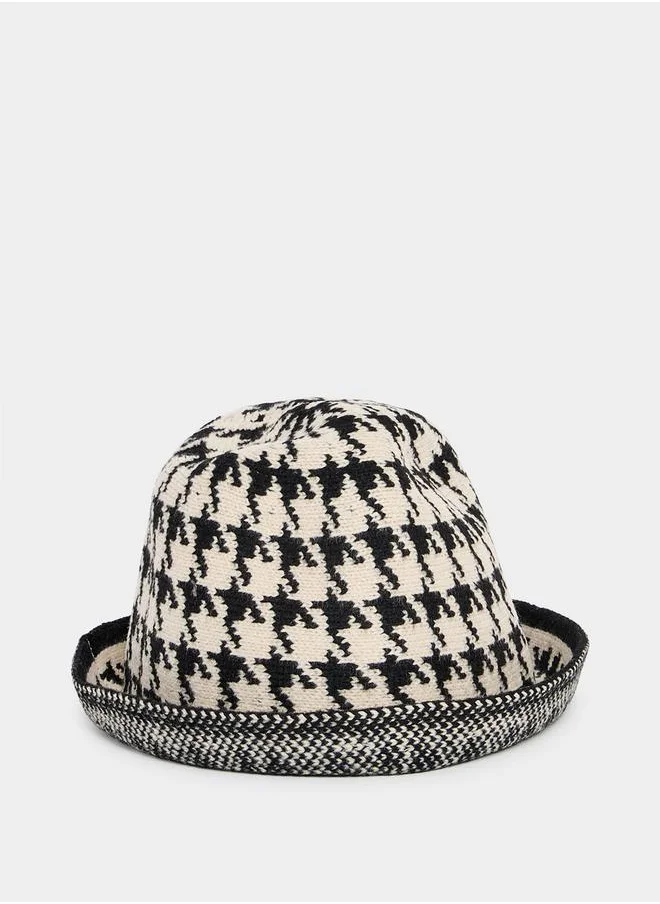 Styli Houndstooth Pattern Hat