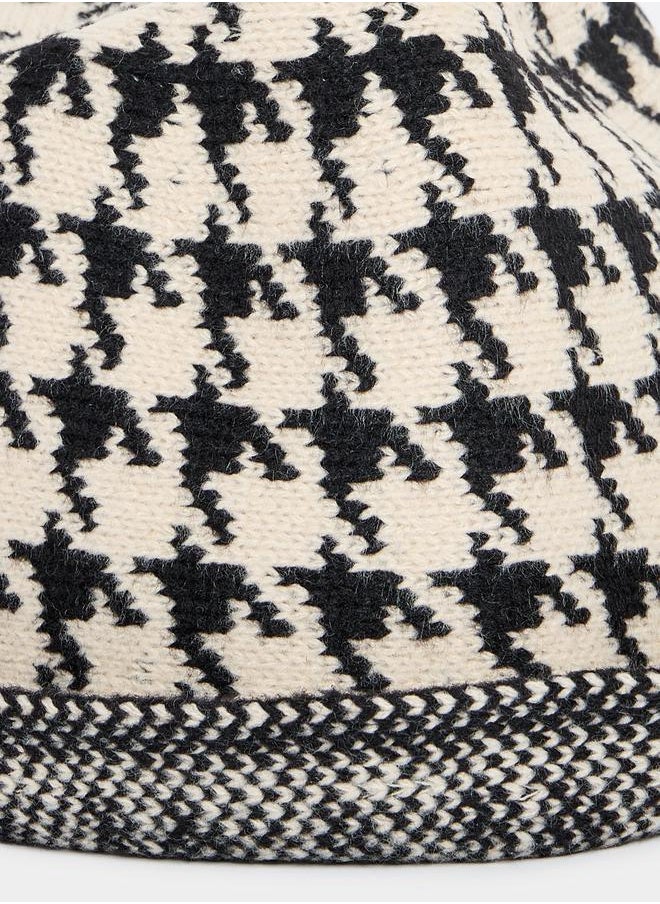 Houndstooth Pattern Hat