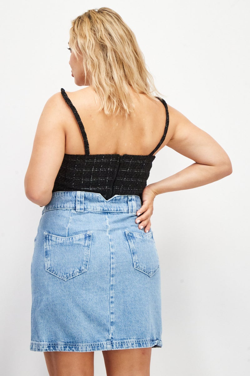 Reserved Women V-Neck Sleeveless Textured  Cropped Top, Black - Image 3