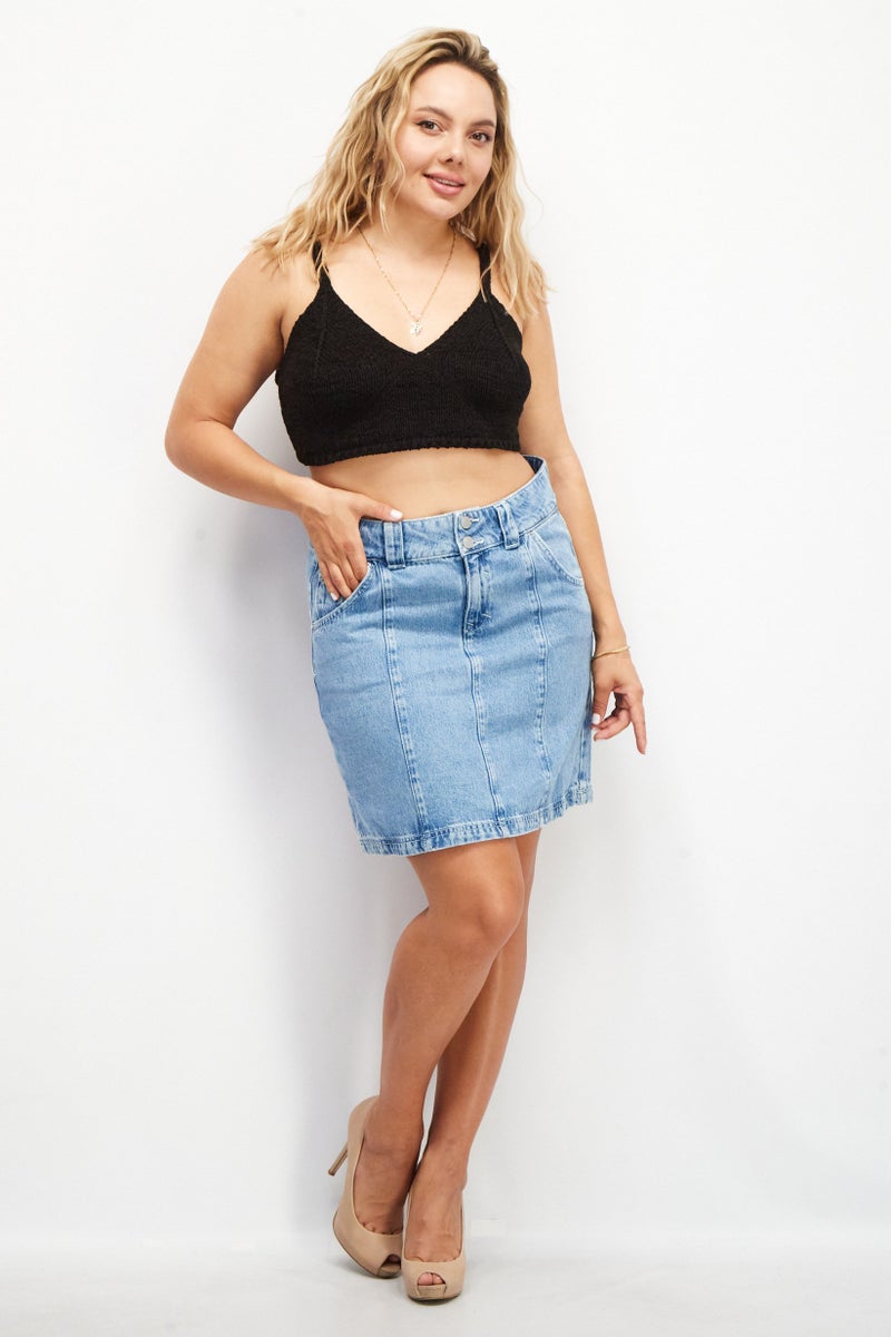 Reserved Women V-Neck Sleeveless Textured  Cropped Top, Black - Image 4