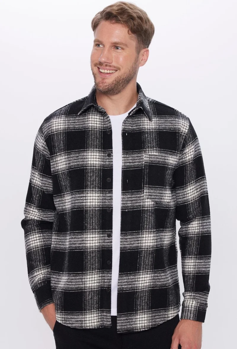 تودورس Men's Classic Fit Regular Cut Single Pocket Checkered Winter Lumberjack Shirt