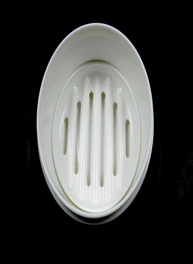 Inomata Portable Round Soap Case Airtight Container Soap Tray Traveling Accessory White - Image 4