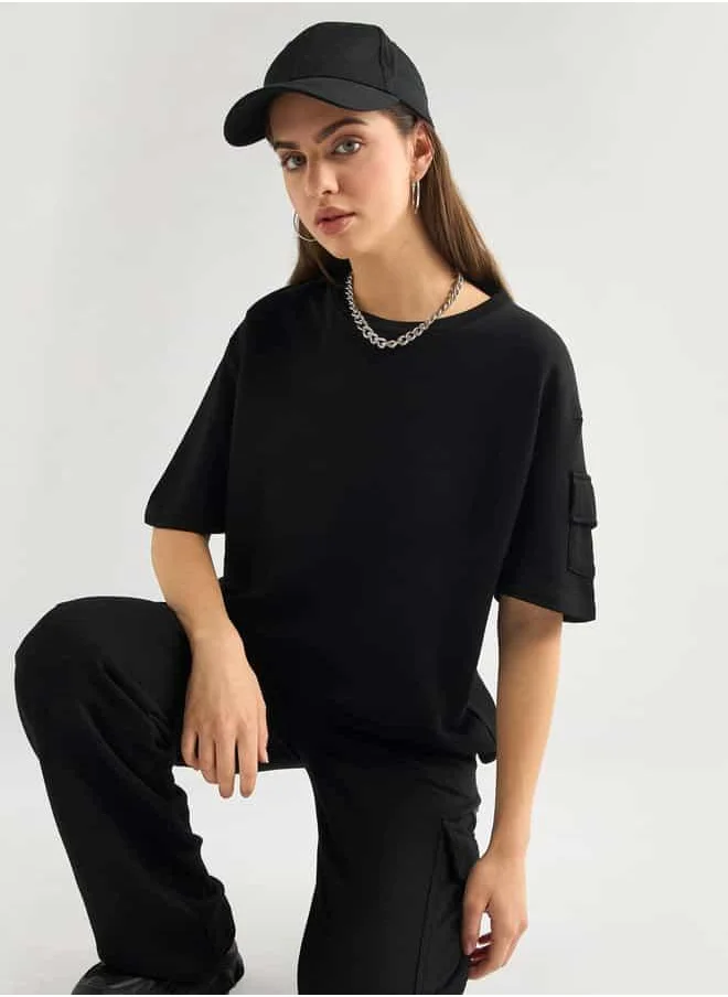 FAV Crew Neck Pocket Detail T-shirt and Cargo Pants Set