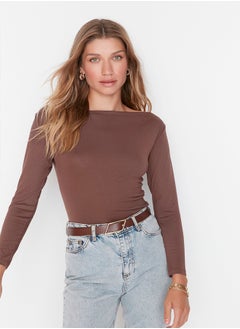 trendyol Brown Fitted Long Sleeve Bateau Neck Viscose Stretchy Knitted Blouse TWOAW21BZ0106  - Image 4