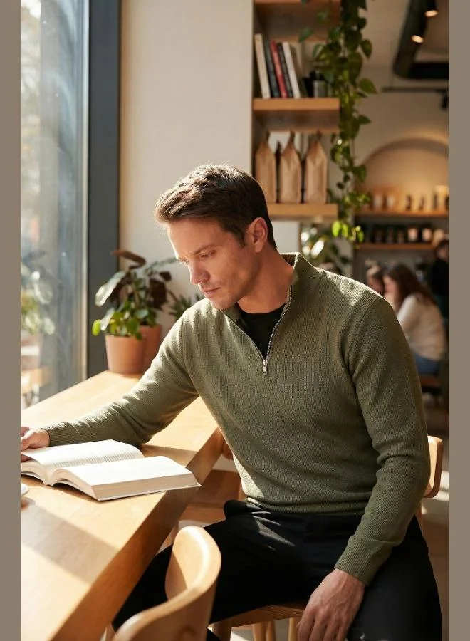 بوراتي بلوزة رجالي قطنية بياقة دائرية وسحاب نصفي من بوراتي