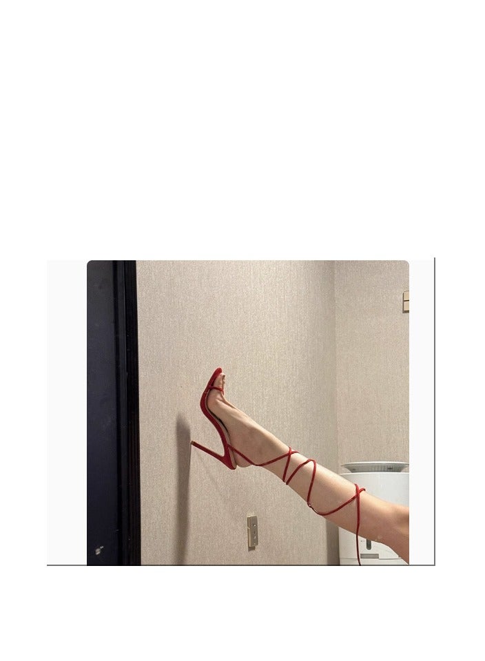 صنادل نسائية بتصميم فاخر ودقيق - Image 2