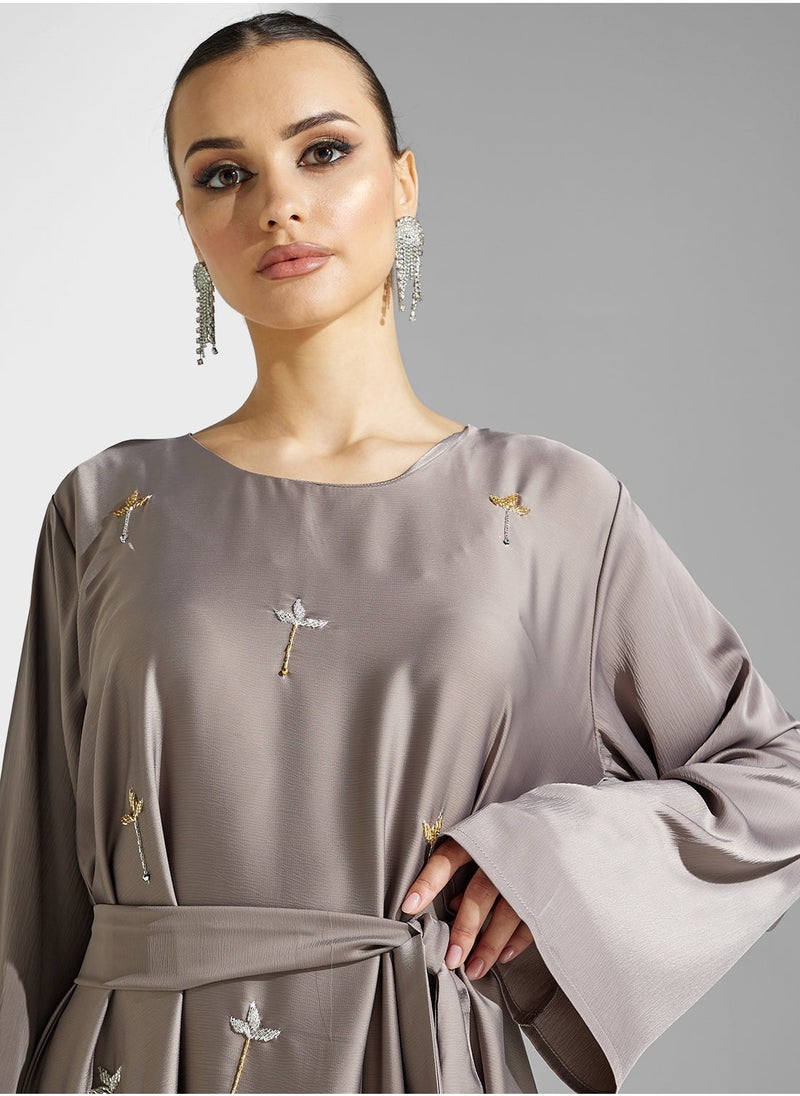 hayas closet Embellished Jalabiya with Belt - Image 3