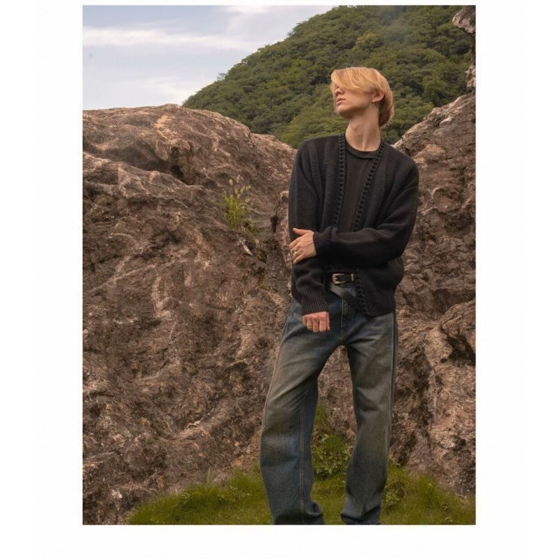 Retro Heavyweight V-Neck Knitted Cardigan For Men And Women, Casual And Versatile Accessible Luxury Design Sweater - Image 1