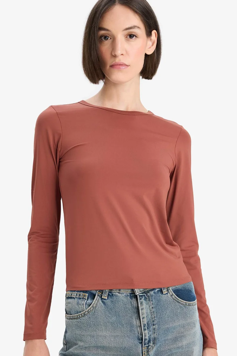 ديفاكتو Slim Fit Crew Neck Basic Long Sleeve T-Shirt