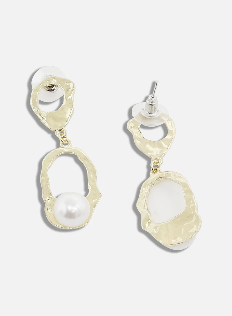 سوهي قرط متدلي من الحجر واللؤلؤ مطلي بالذهب