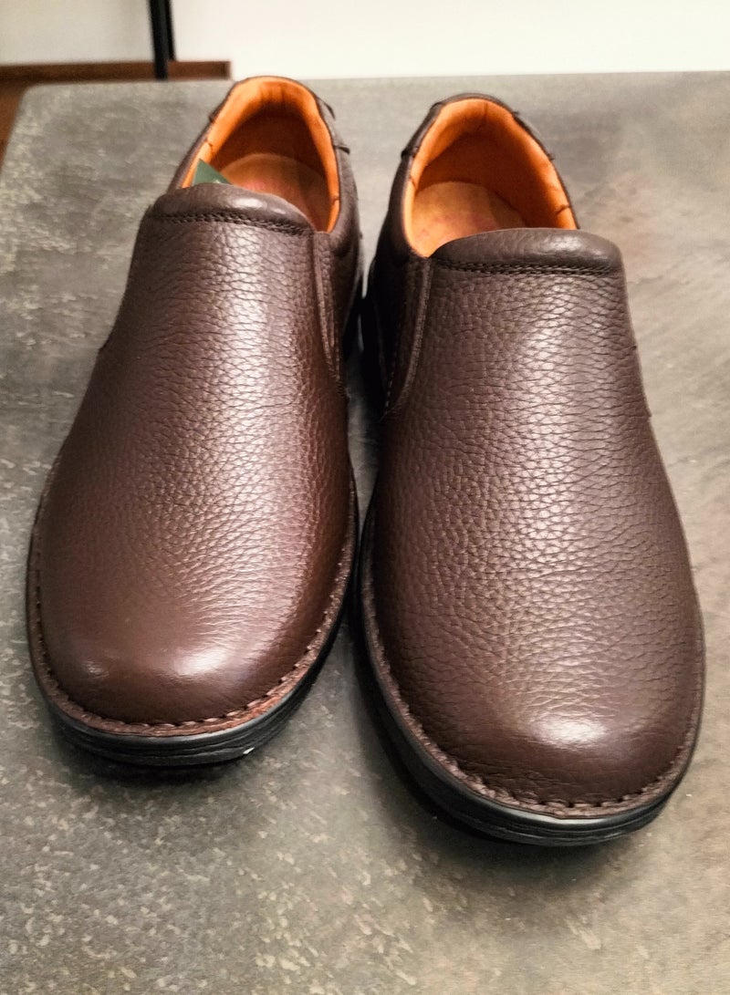 Hand Made shoes with comfort rubber sole and Medical Brush