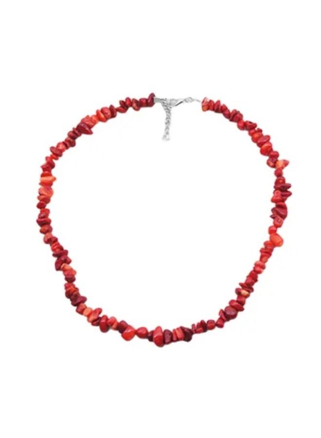 قلادة بتصميم غير منتظم من أحجار الطبيعة