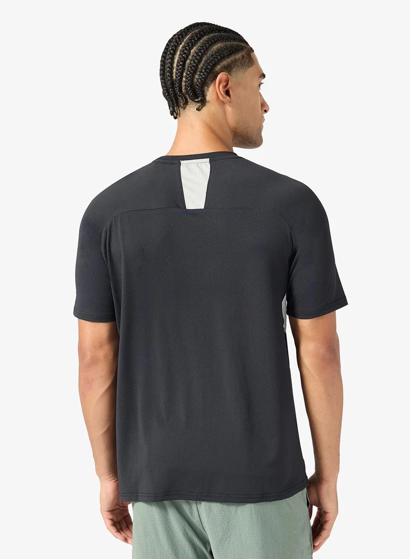 Sun and Sand Sports Men's Colourblock Training T-Shirt