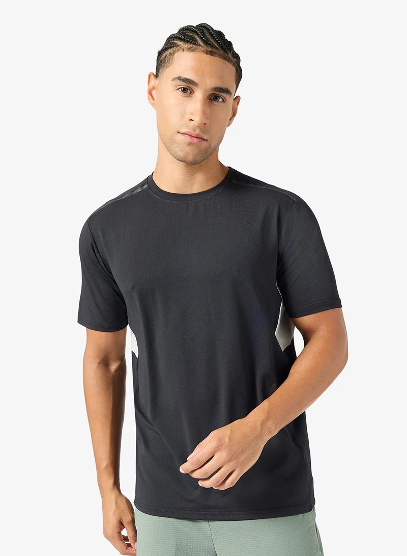 Sun and Sand Sports Men's Colourblock Training T-Shirt
