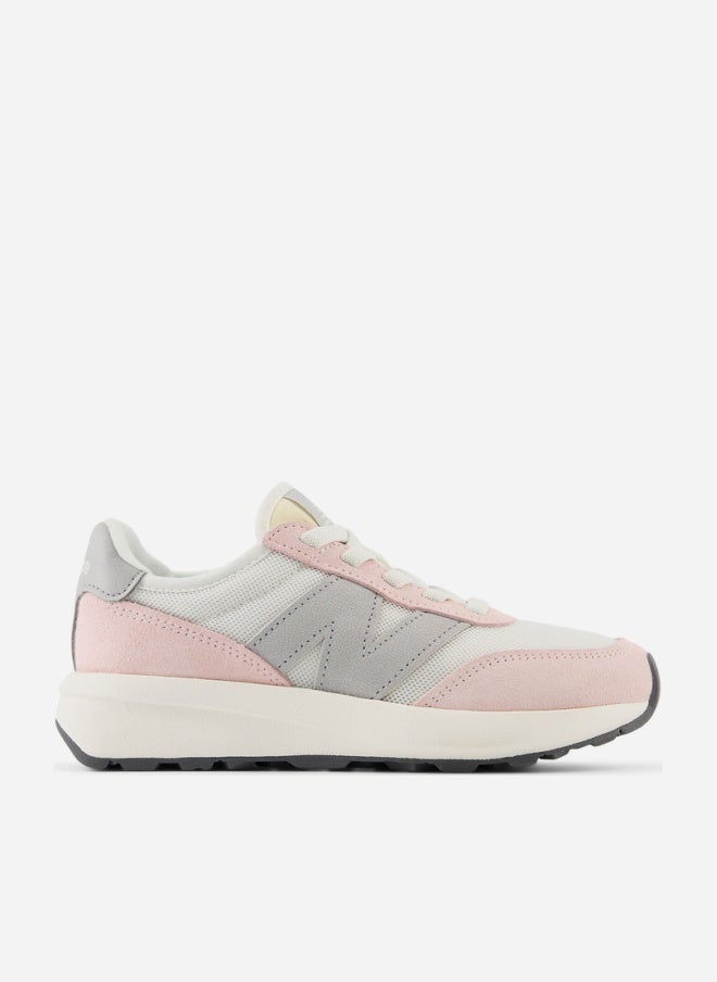 New Balance 370 Shoes - Image 1
