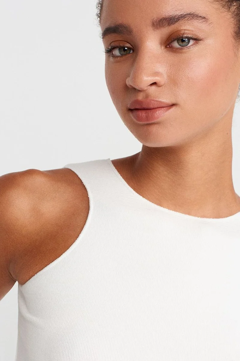 Dilvin White DILVIN Fitted Ribbed Sleeveless Blouse for Women | Best Price UAE