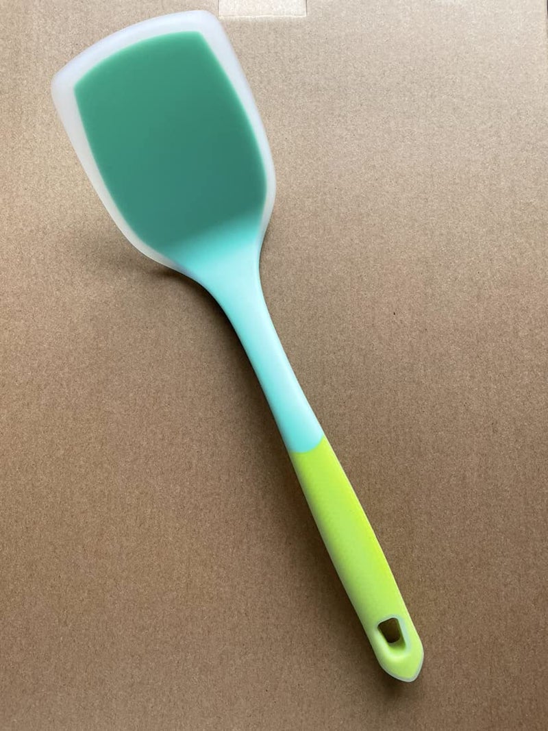 we3 Heat Resistant Silicone Slotted Cooking Turner Non-Stick Flipper Kitchen Utensils Set (Pack of 1, Green) - Image 3