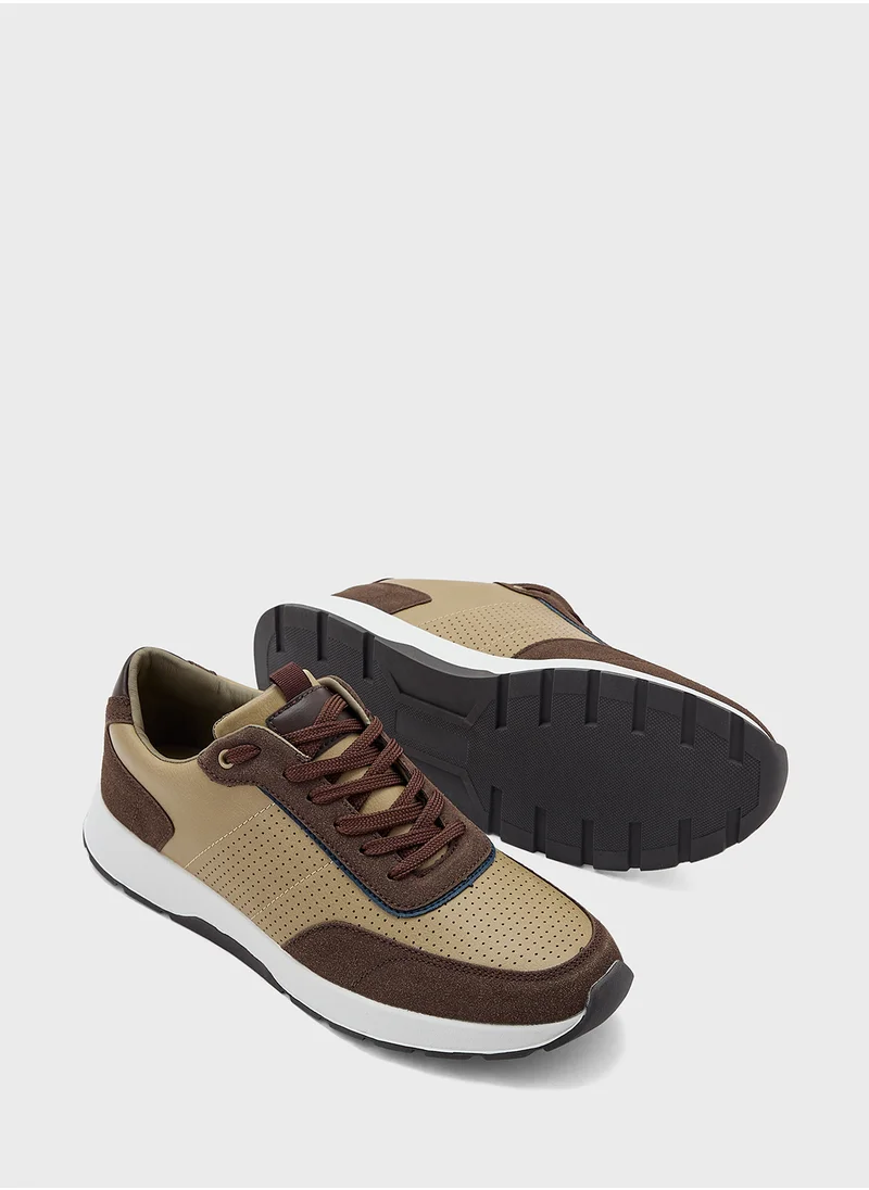 Robert Wood Casual Sneakers