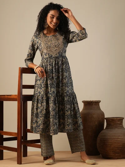globus Women Embroidered Yoke Floral Print A-Line Kurta With Chevron Print Pants Workwear Set