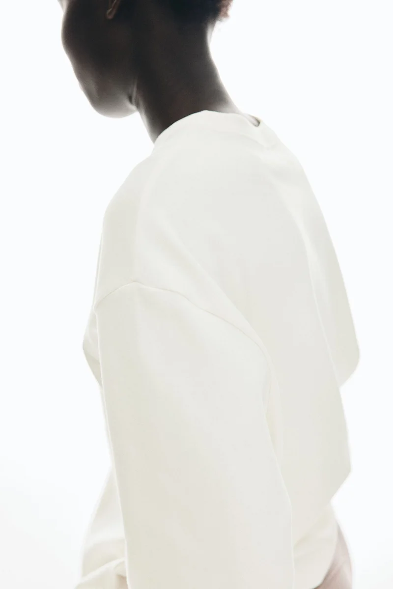 اتش اند ام تيشيرت بوكسي إنترلوك