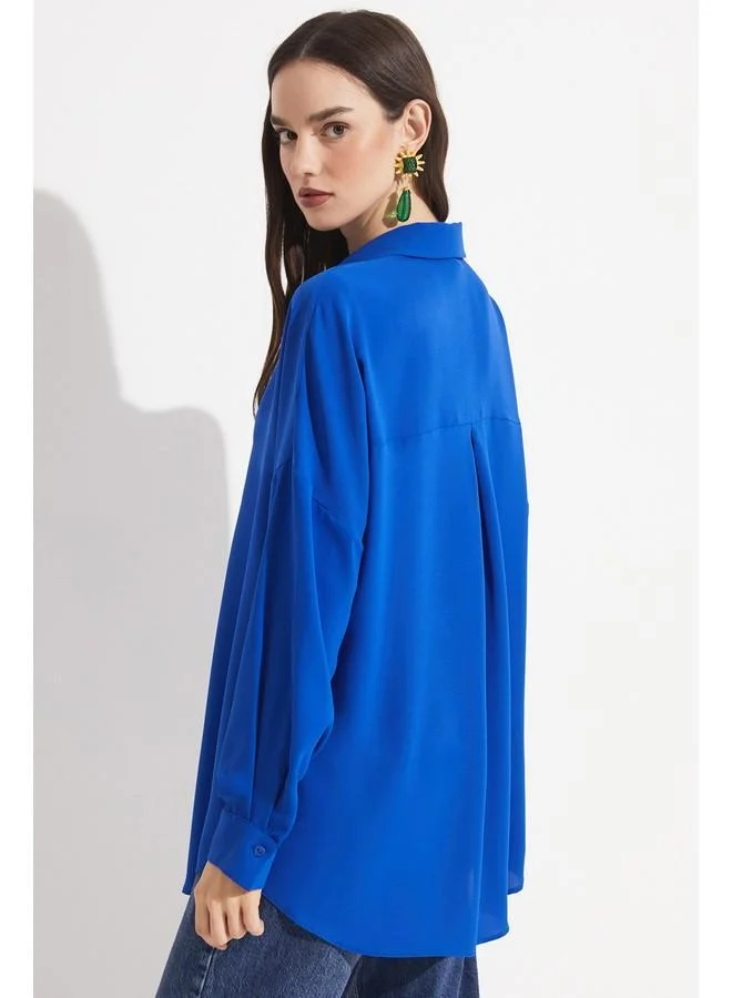 JUNE June Women Exclusive Boyfriend/Wide Fit Flowy Shirt Saxe