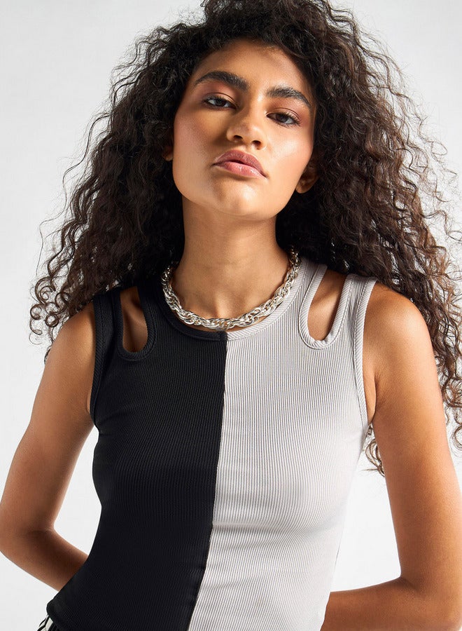 Splash FAV Colourblock Ribbed Sleeveless Top with Cutout Detail and Round Neck - Image 1
