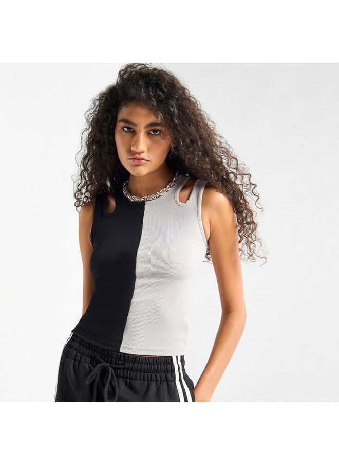 FAV Colourblock Ribbed Sleeveless Top with Cutout Detail and Round Neck  - Image 4