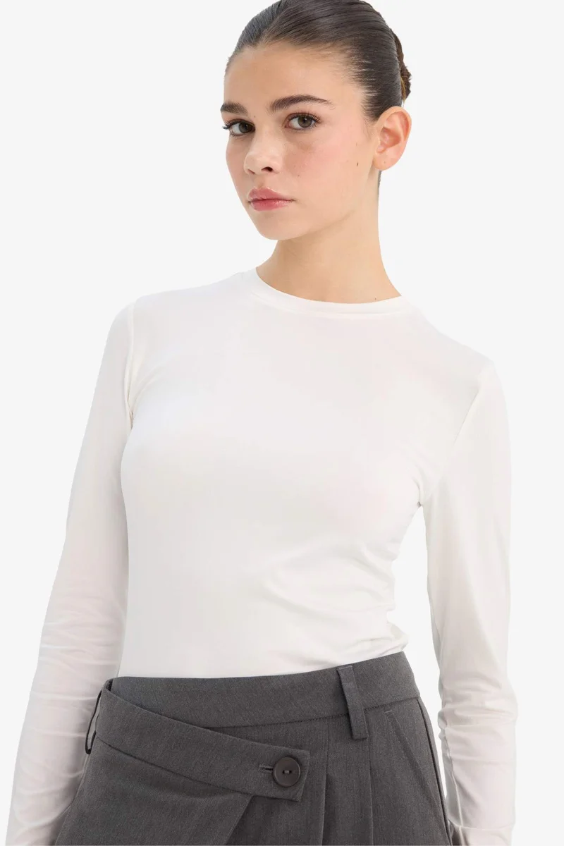ديفاكتو Fitted Crew Neck Long Sleeve T-Shirt