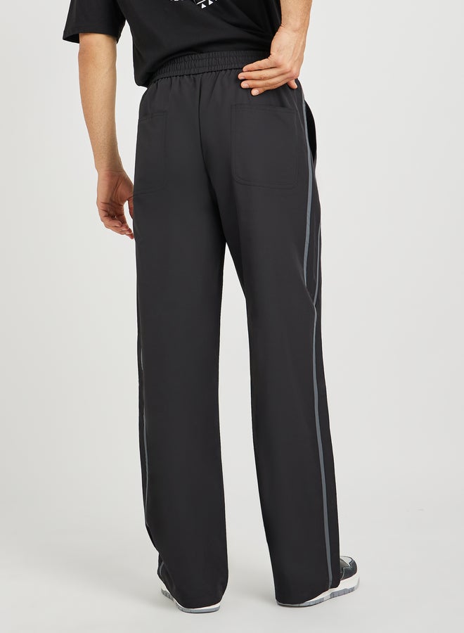 ستايلي جوجرز واسعة بفتحة سفلية وشريط جانبي - Image 4