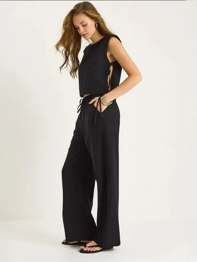 Bianco Lucci LUCCI Crew Neck Tie Closure Two-Piece Co-ord Set with Wide Leg Pants
