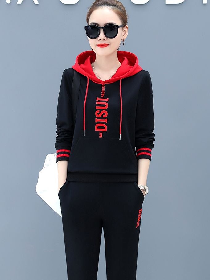 طقم سويت شيرت بغطاء رأس للتجارة الخارجية عبر الحدود للنساء في خريف أوروبا والولايات المتحدة بحجم كبير فضفاض مع ألوان متباينة وحروف، طقم من قطعتين بالجملة للنساء - Image 2